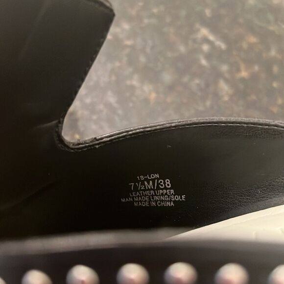 1. State Sz 7.5 Leather Studded Mules EUC - Picture 8 of 8